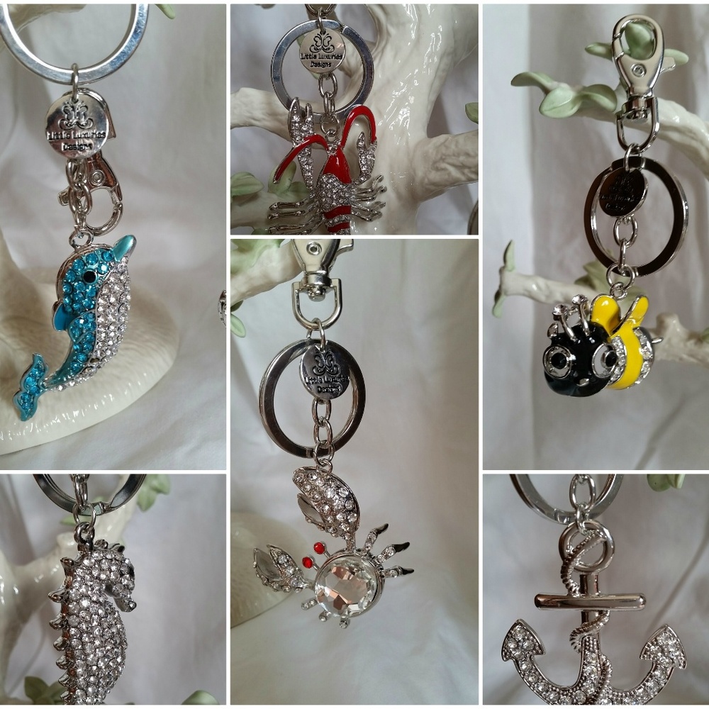 Dolphin Rhinestone Keychain Bag Charm w/pouch - Picture 4 of 5